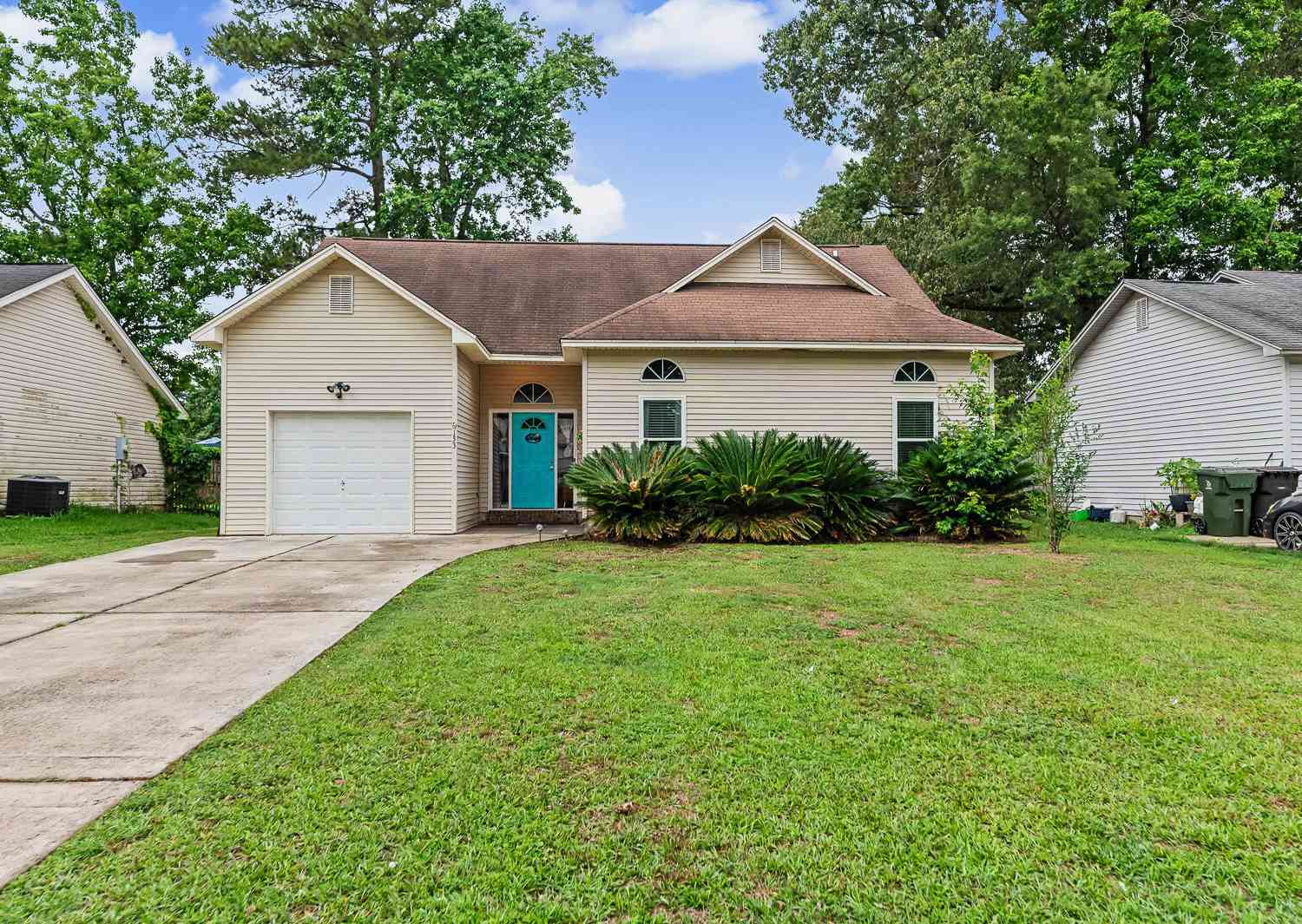 Homes For Sale - 133 Pecan Grove Avenue<br/> Goose Creek, SC 29445