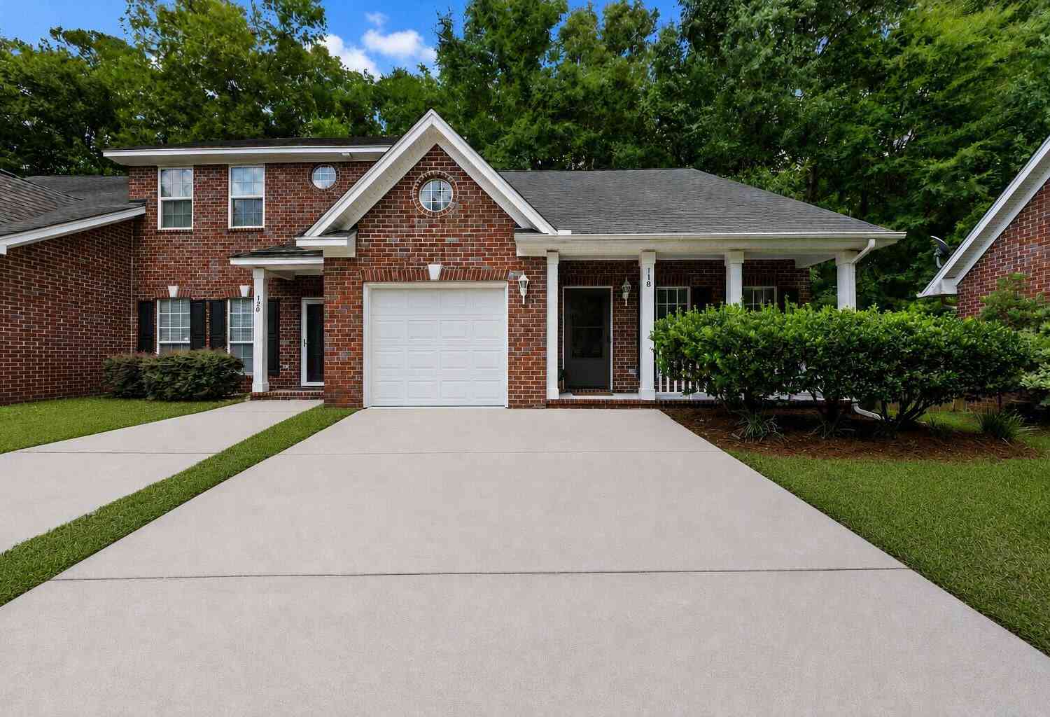Townhouse For Sale - 118 Walden Ridge Way<br/> Dorchester County, Summerville, SC 29485