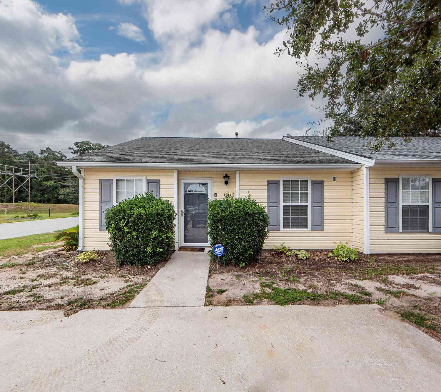 Townhouse For Sale - 1307 Apex Lane<br/> Charleston, SC 29412