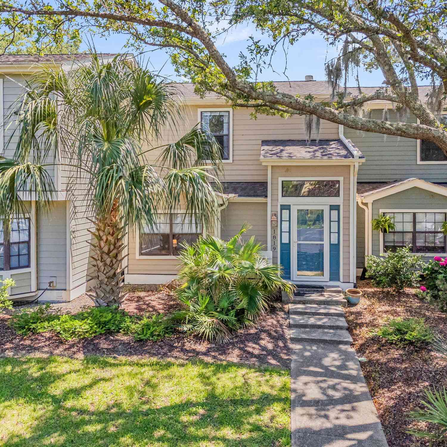 Condo For Sale - 1819 Parc Vue<br/> Mount Pleasant, SC 29464