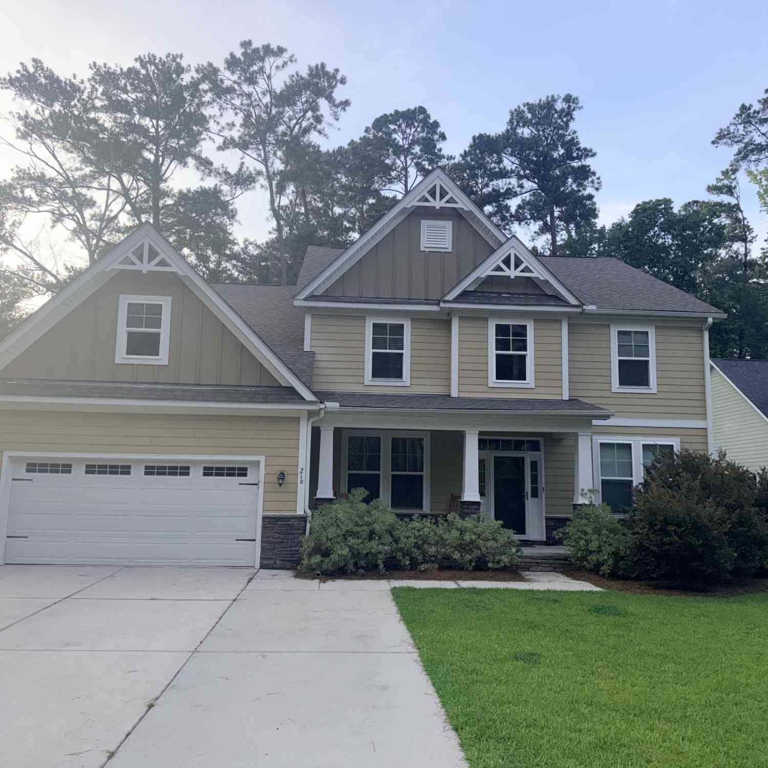 Homes For Sale - 216 Shepard Street<br/> Summerville, SC 29483