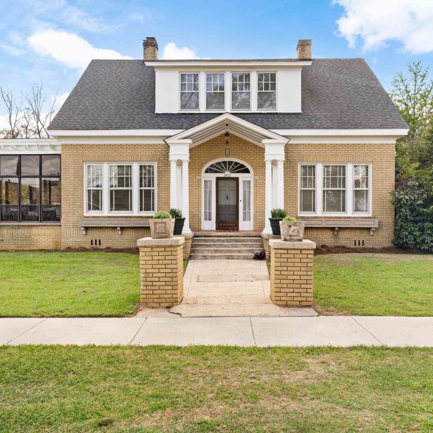 Homes For Sale - 302 N First Street<br/> Cameron, SC 29030