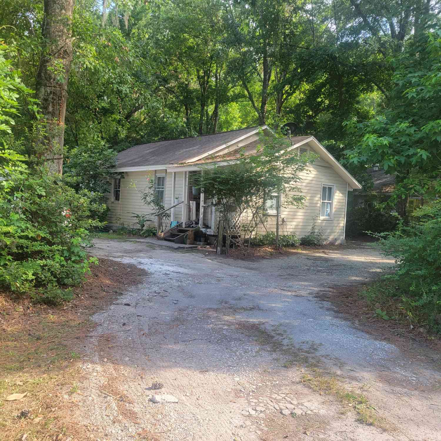 Homes For Sale - 2925 Maybank Highway<br/> Johns Island, SC 29455