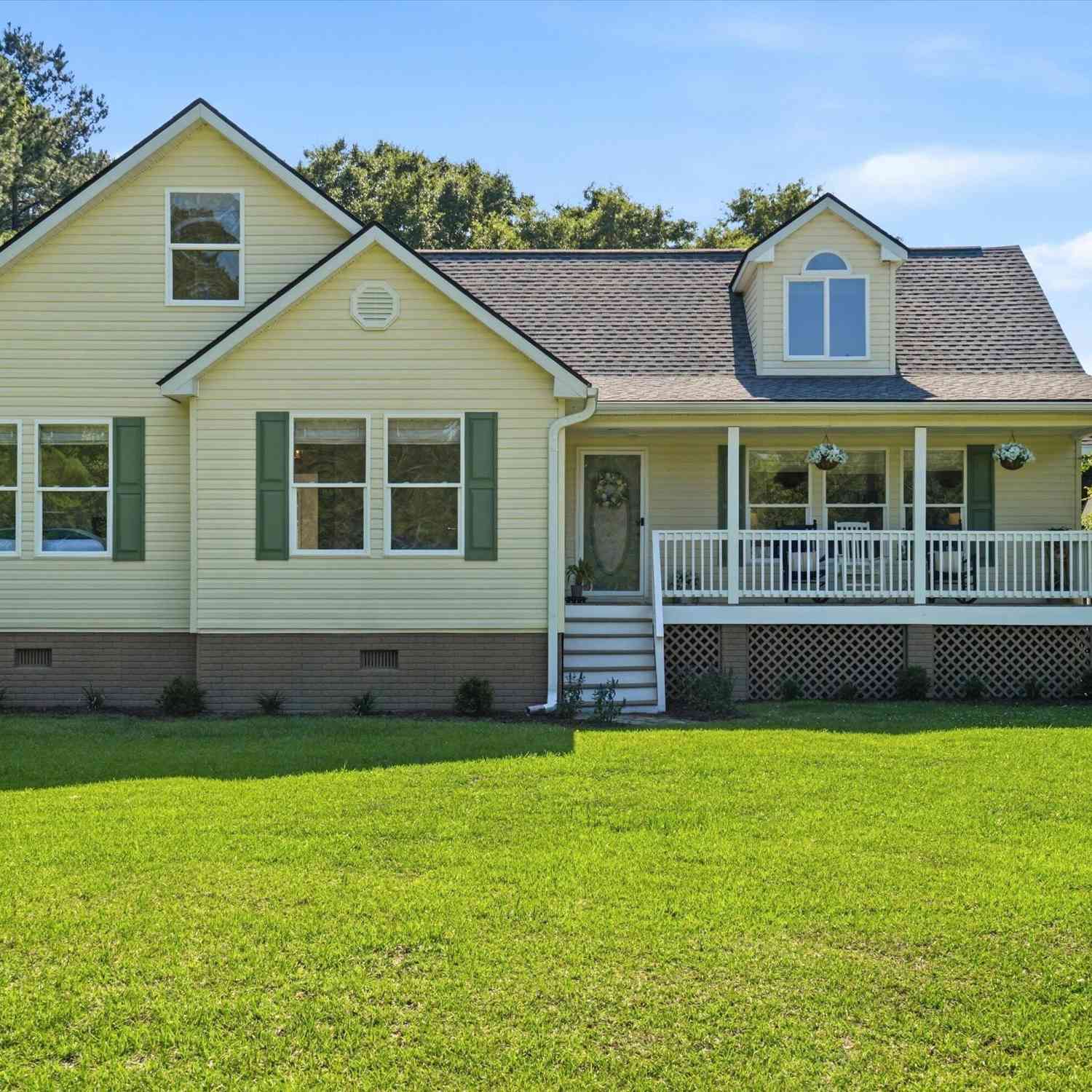 Homes For Sale - 442 Sun Valley Lane<br/> Moncks Corner, SC 29461