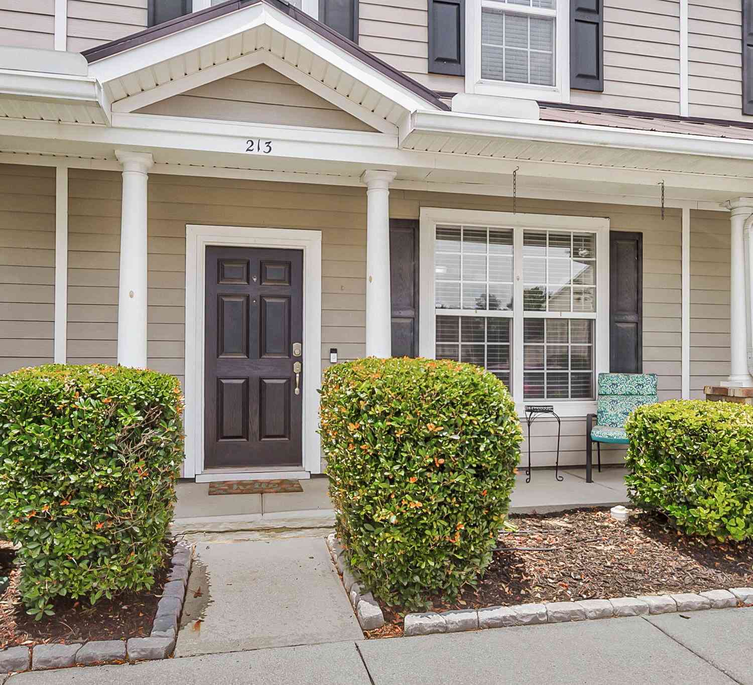 Townhouse For Sale - 213 Hemingway Circle<br/> Summerville, SC 29483