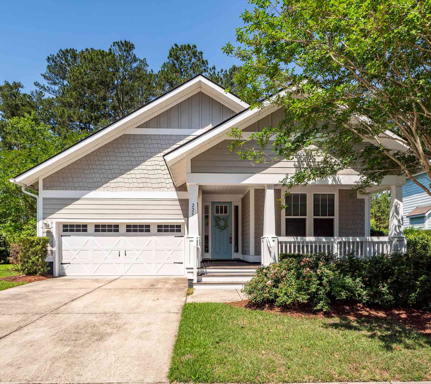 Homes For Sale - 225 Weston Hall Drive<br/> Summerville, SC 29483