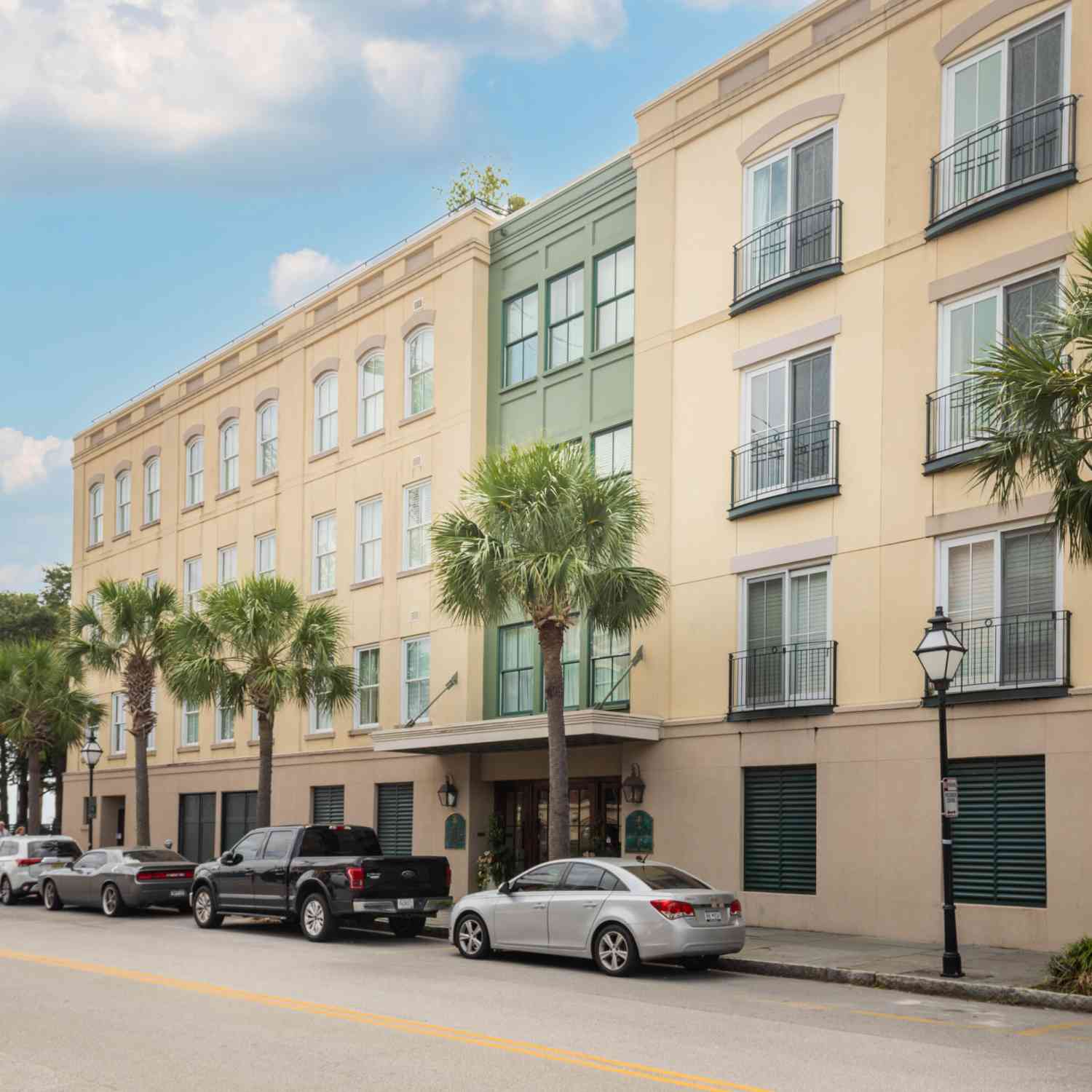 Homes For Rent - 1 Vendue Range #M<br/> Charleston, SC 29401