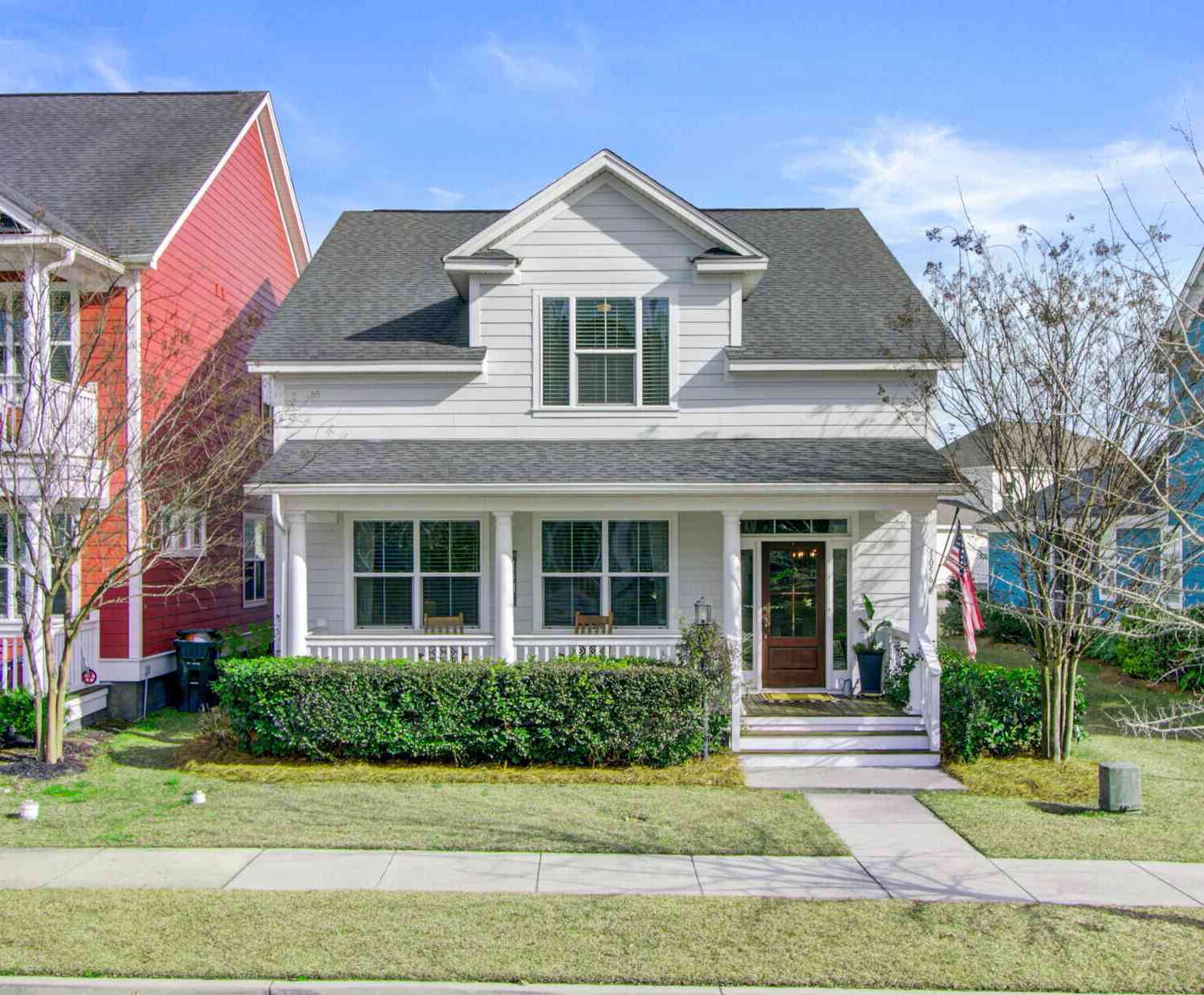 Homes For Sale - 1056 Oak Bluff Avenue<br/> Charleston, SC 29492