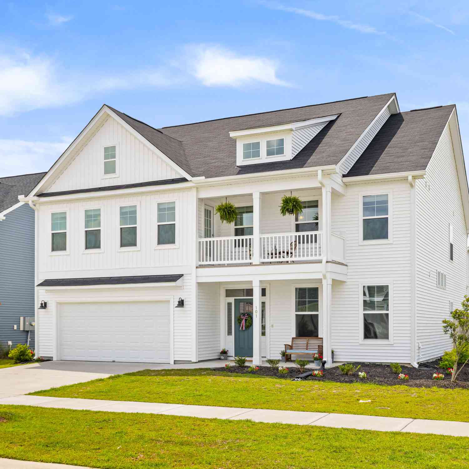 Homes For Sale - 101 Seaton Street<br/> Summerville, SC 29486