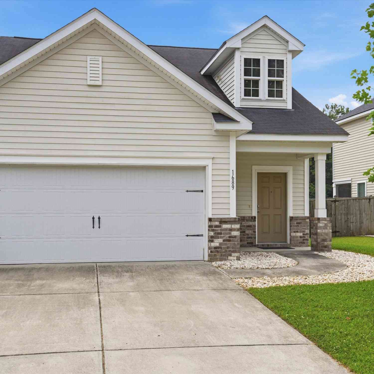 Homes For Sale - 1689 Eider Down Drive<br/> Summerville, SC 29483