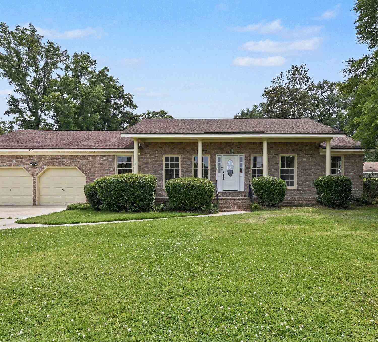 Homes For Sale - 1035 Dominion Drive<br/> Hanahan, SC 29410