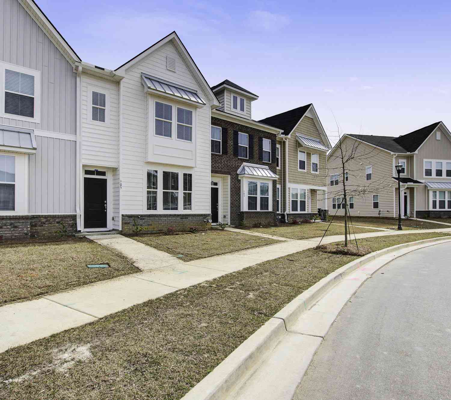Townhouse For Sale - 105 Pine Gate Drive<br/> Summerville, SC 29483