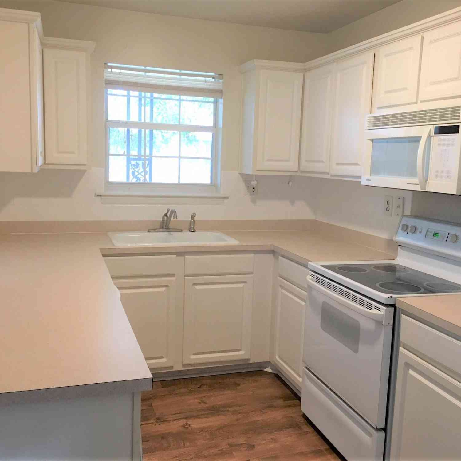 Homes For Rent - 516 Arlington Drive #APT B7<br/> Charleston, SC 29414