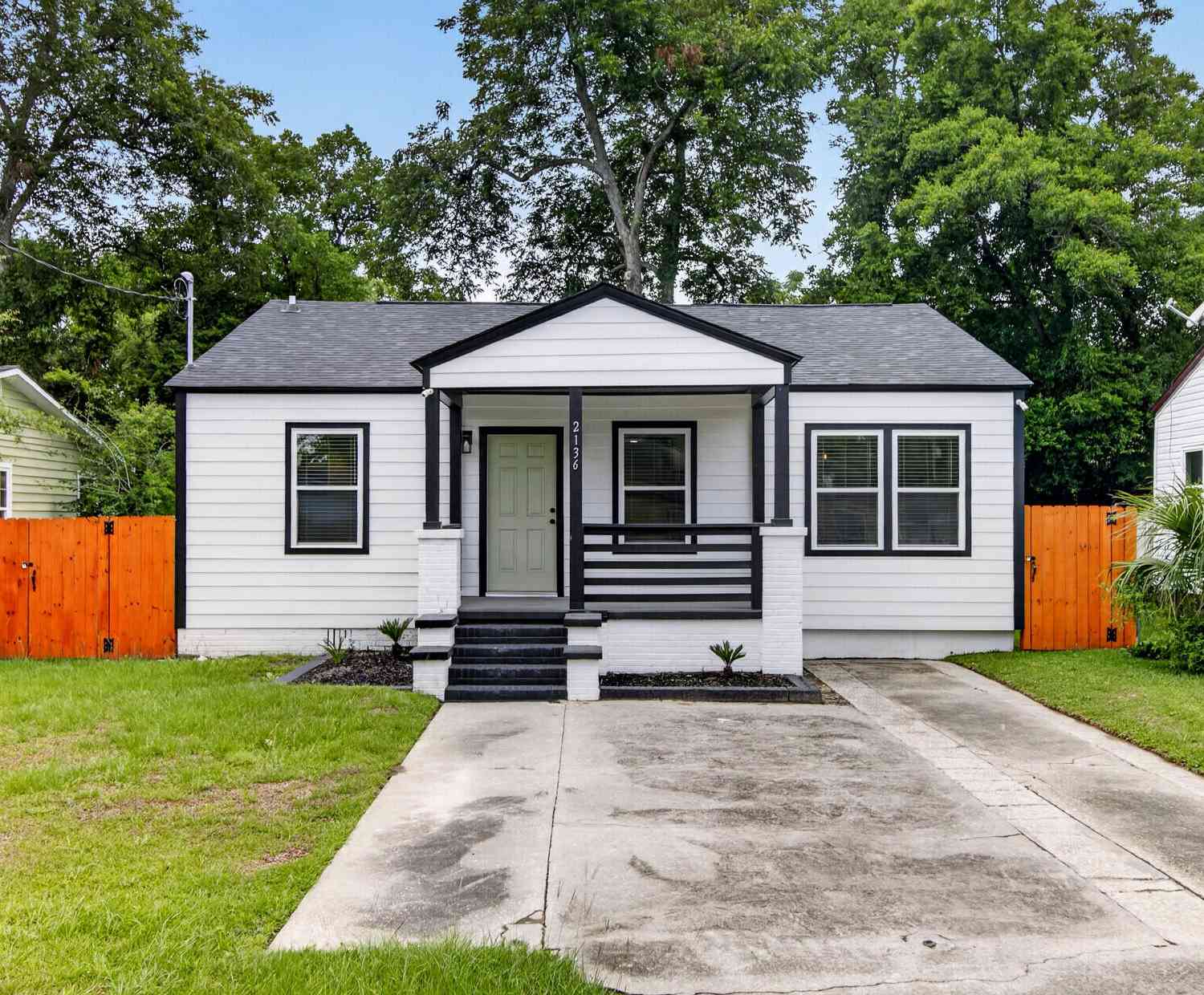 Homes For Rent - 2136 Commander Road<br/> North Charleston, SC 29405