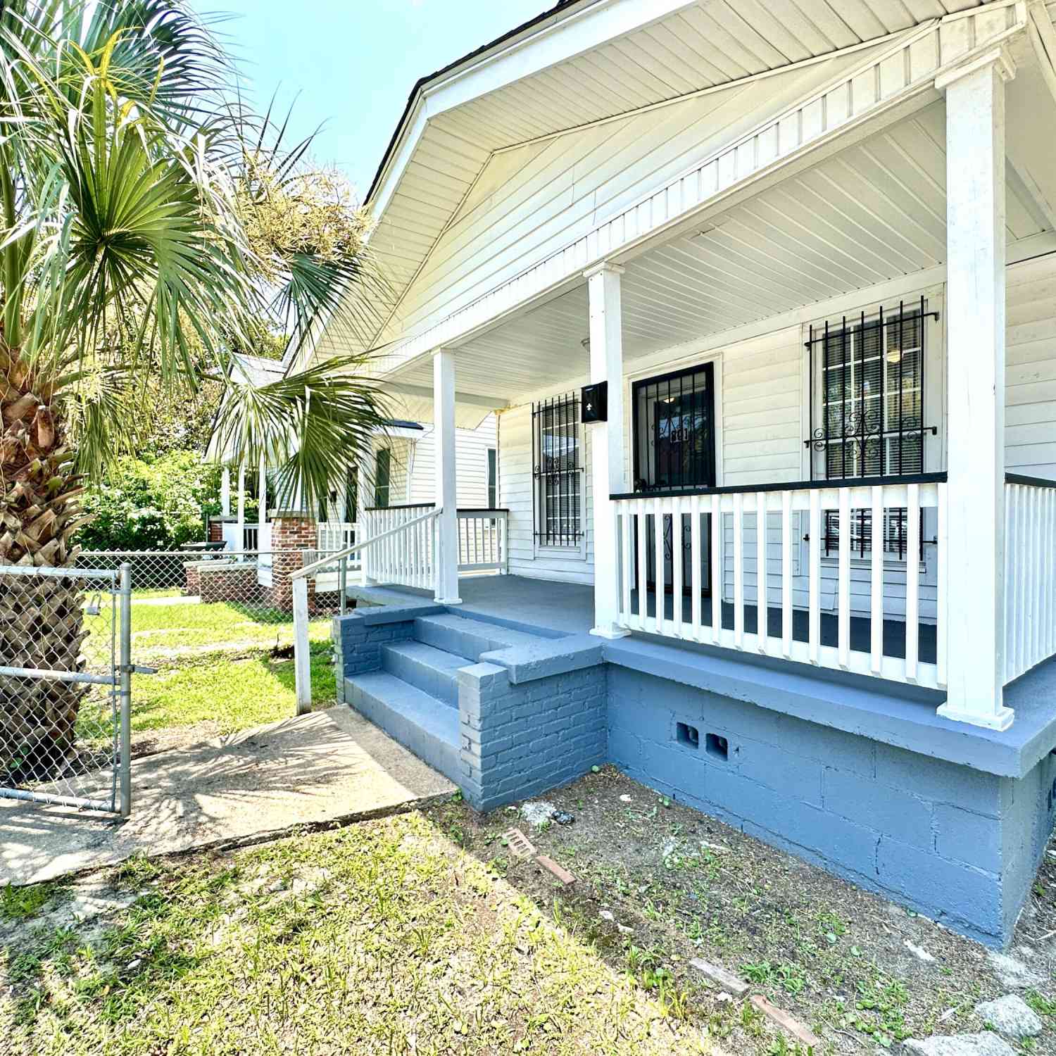 Homes For Rent - 801 Meeting Street<br/> Charleston, SC 29403