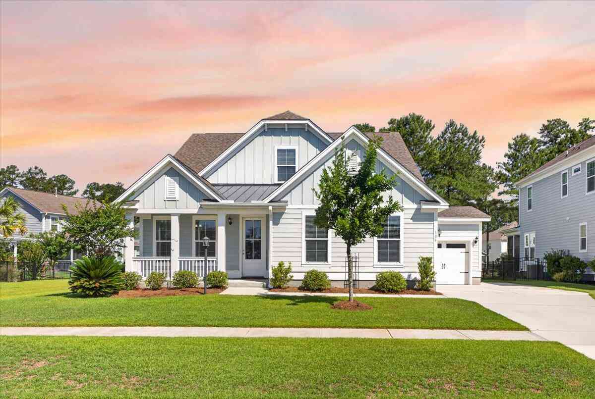 Homes For Sale - 106 Calm Water Way<br/> Summerville, SC 29486