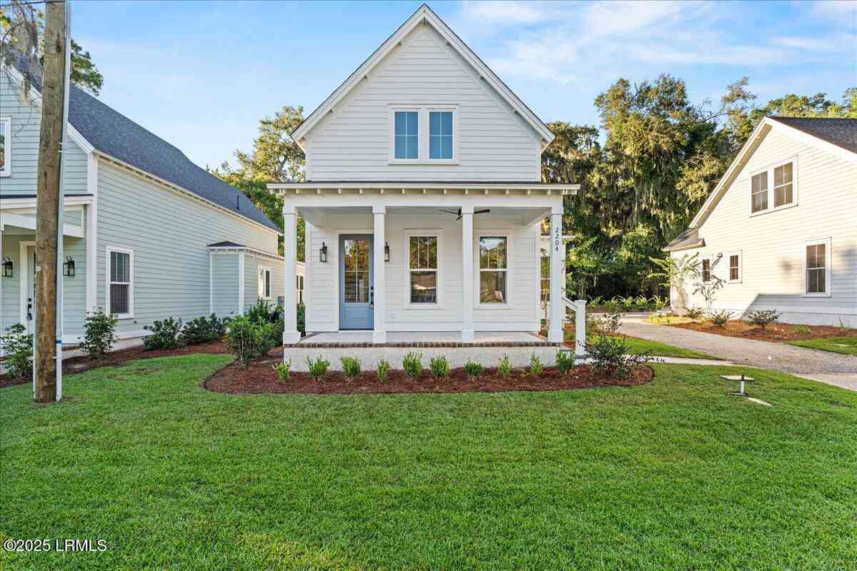 Homes For Sale - 2204 National Street<br/> Beaufort, SC 29902