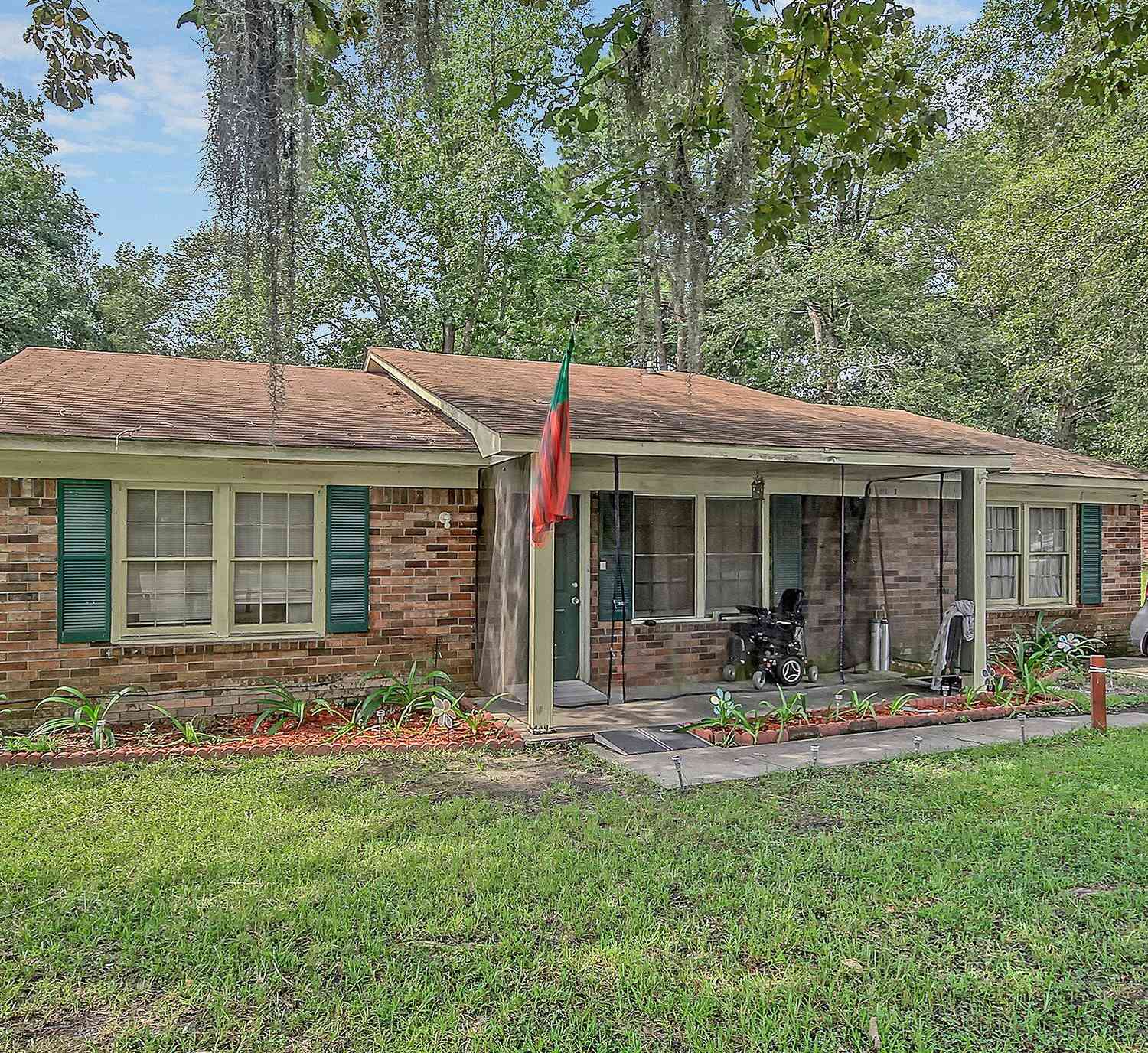 Multifamily For Rent - 118 Wendy Way #UNIT A,B<br/> Summerville, SC 29485