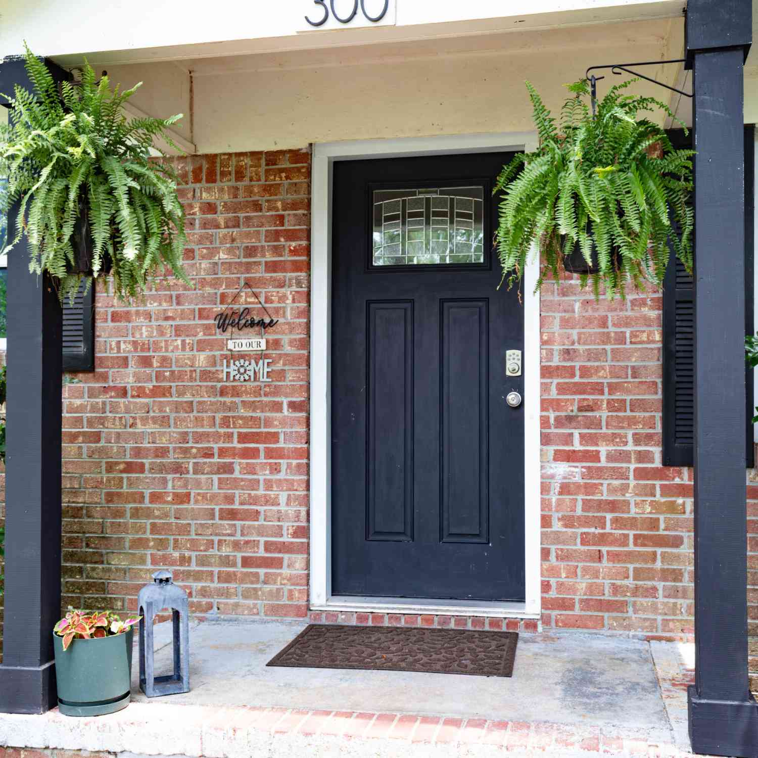 Homes For Sale - 300 W End Drive<br/> Moncks Corner, SC 29461