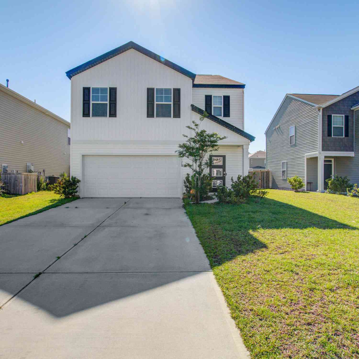 Homes For Rent - 128 Holly Leaf Lane<br/> Summerville, SC 29486