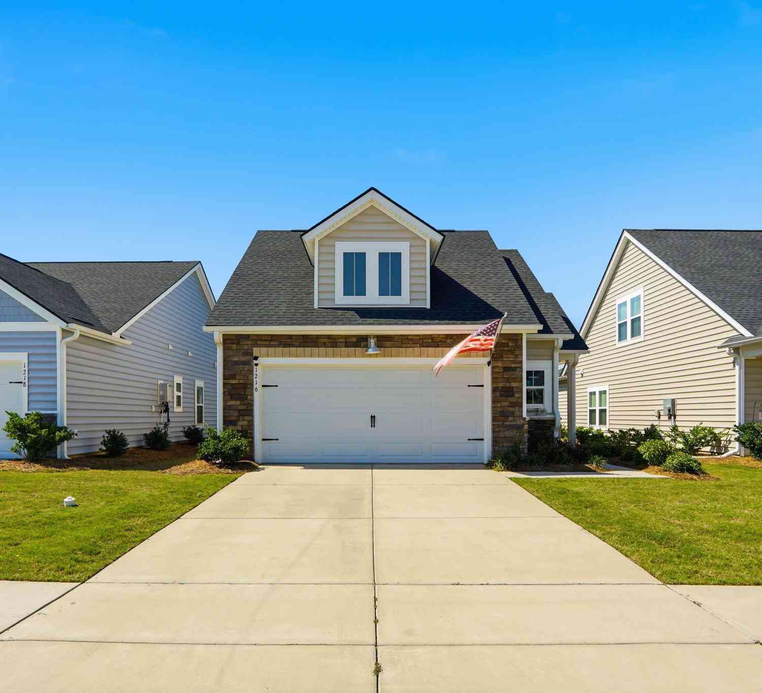 Homes For Sale - 1216 Black Skimmer Street<br/> Summerville, SC 29485