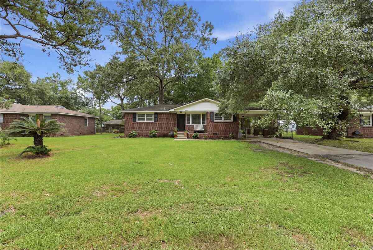 Homes For Sale - 2627 Ridgewood Avenue<br/> Charleston, SC 29414