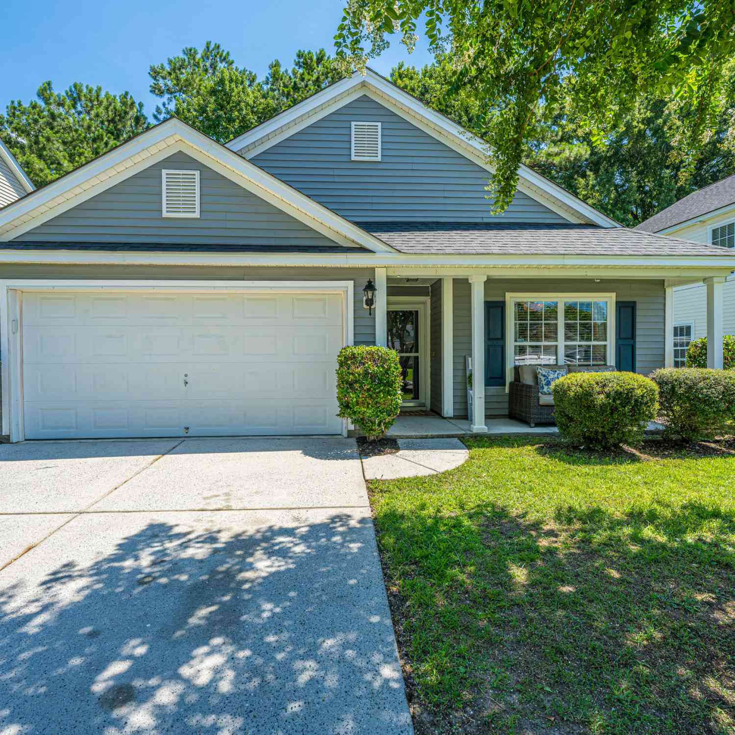 Homes For Sale - 1102 Deerberry Road<br/> Hanahan, SC 29410
