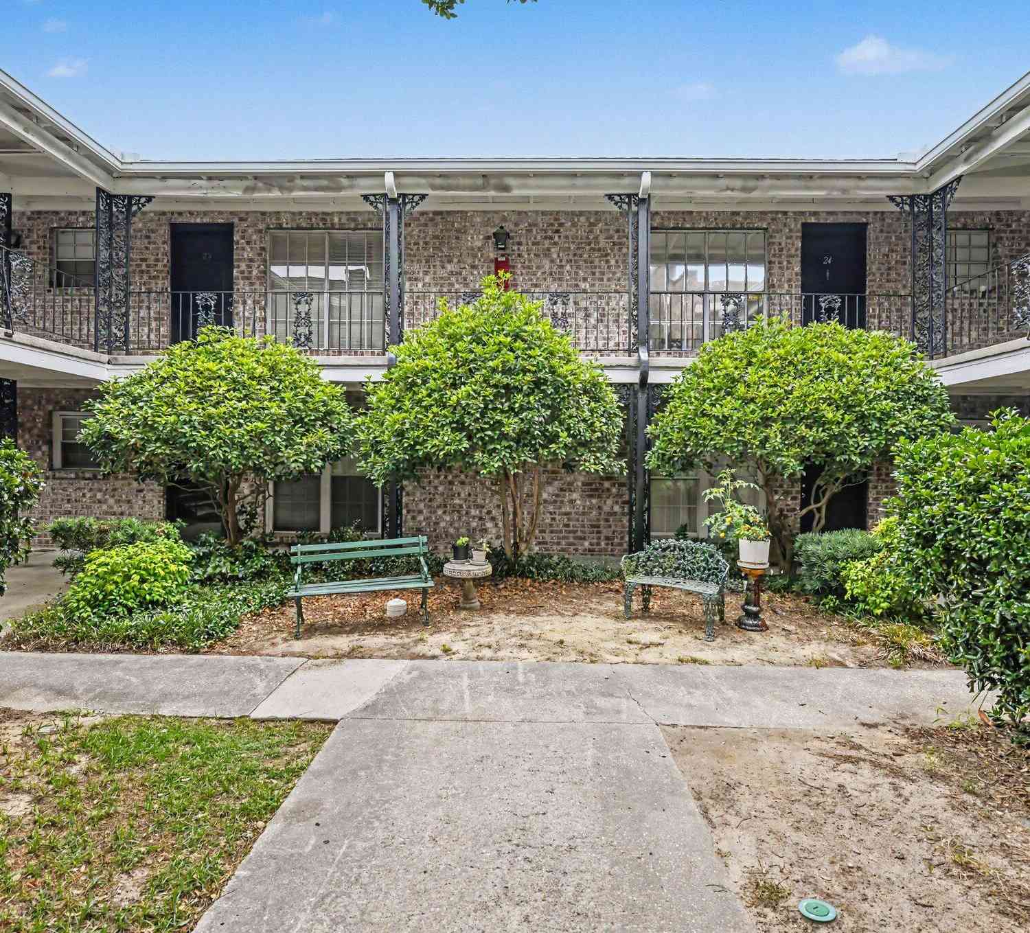 Condo For Sale - 874 Colony #B27<br/> Charleston, SC 29407