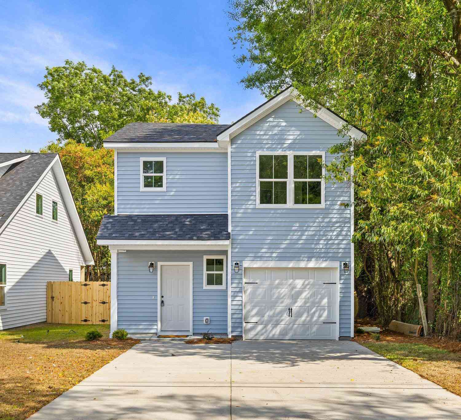 Homes For Sale - 2017 Hampton Avenue<br/> North Charleston, SC 29405