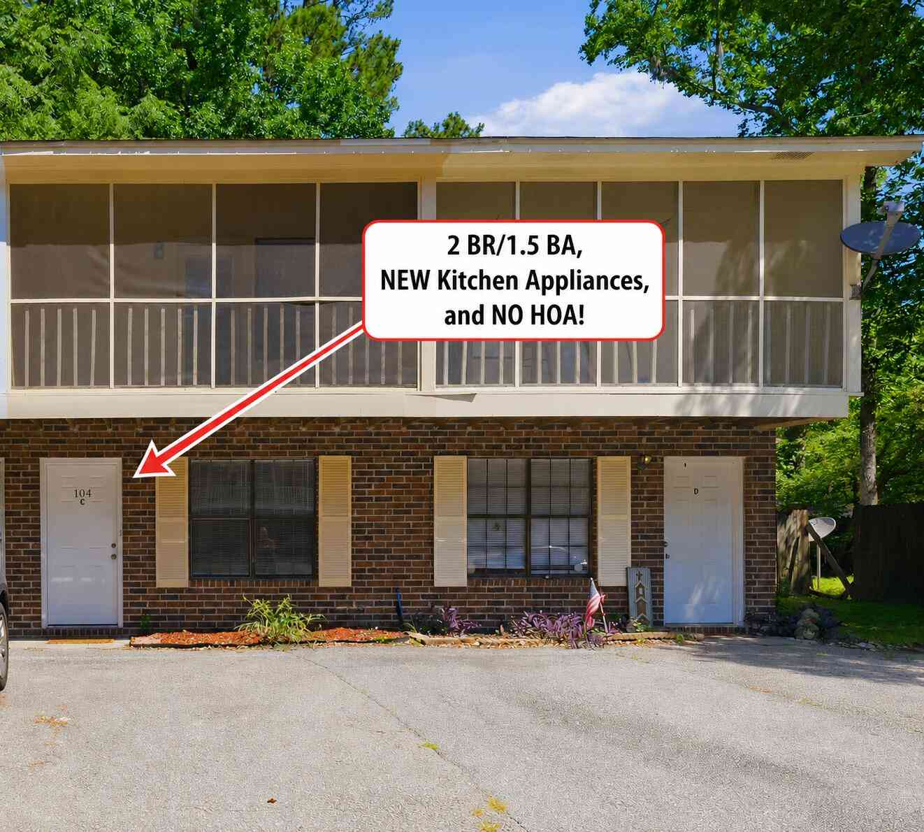 Townhouse For Sale - 104 Muir Court #APT C<br/> Summerville, SC 29485