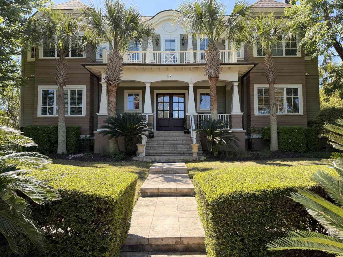 Homes For Sale - 67 Delahow Street<br/> Charleston, SC 29492