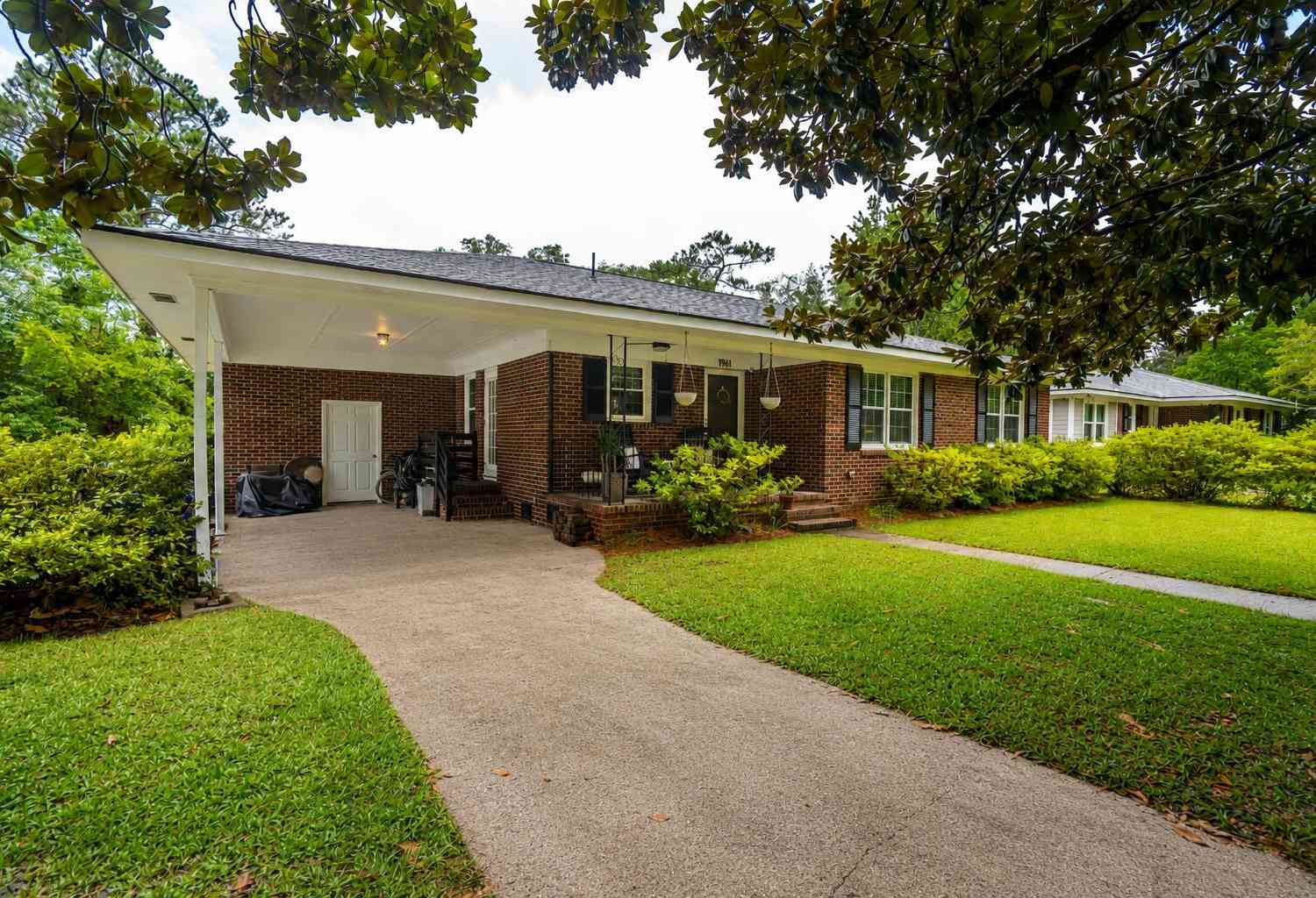 Homes For Sale - 1961 Culver Avenue<br/> Charleston, SC 29407