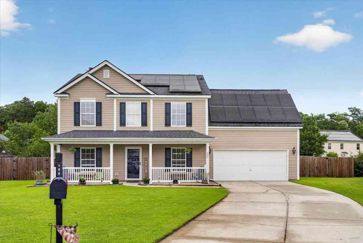 Homes For Sale - 105 Warrell Circle<br/> Summerville, SC 29485