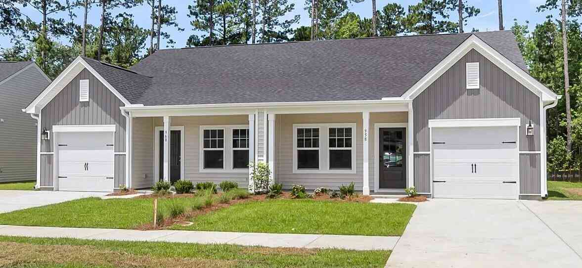 Villa For Sale - 1066 Dusk Drive<br/> Summerville, SC 29486