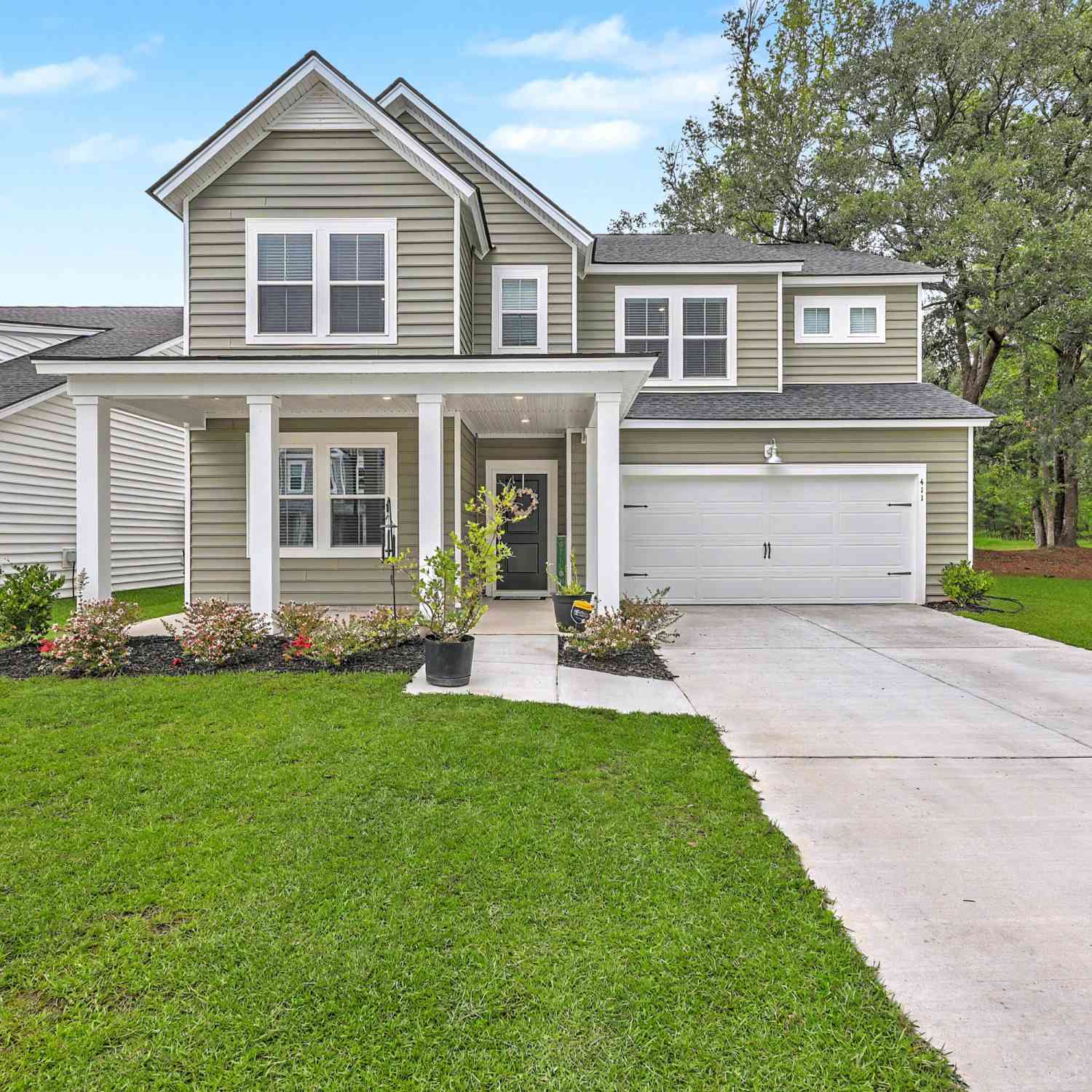 Homes For Sale - 411 Cropfield Drive<br/> Summerville, SC 29485