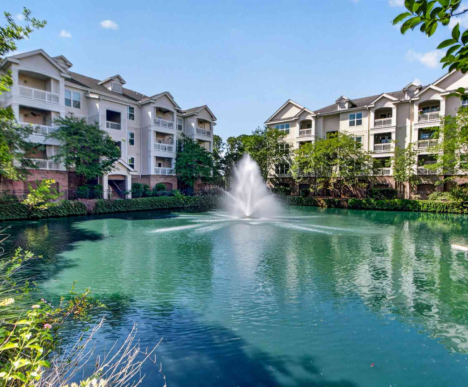Condo For Sale - 2244 Ashley Crossing Drive #521<br/> Charleston, SC 29414