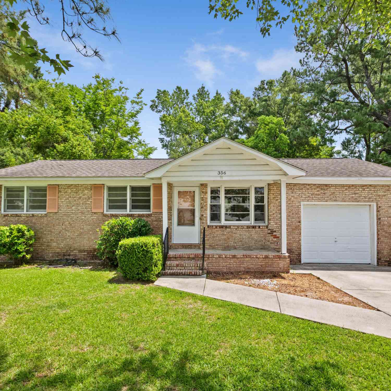 Homes For Sale - 356 Price Street<br/> Goose Creek, SC 29445