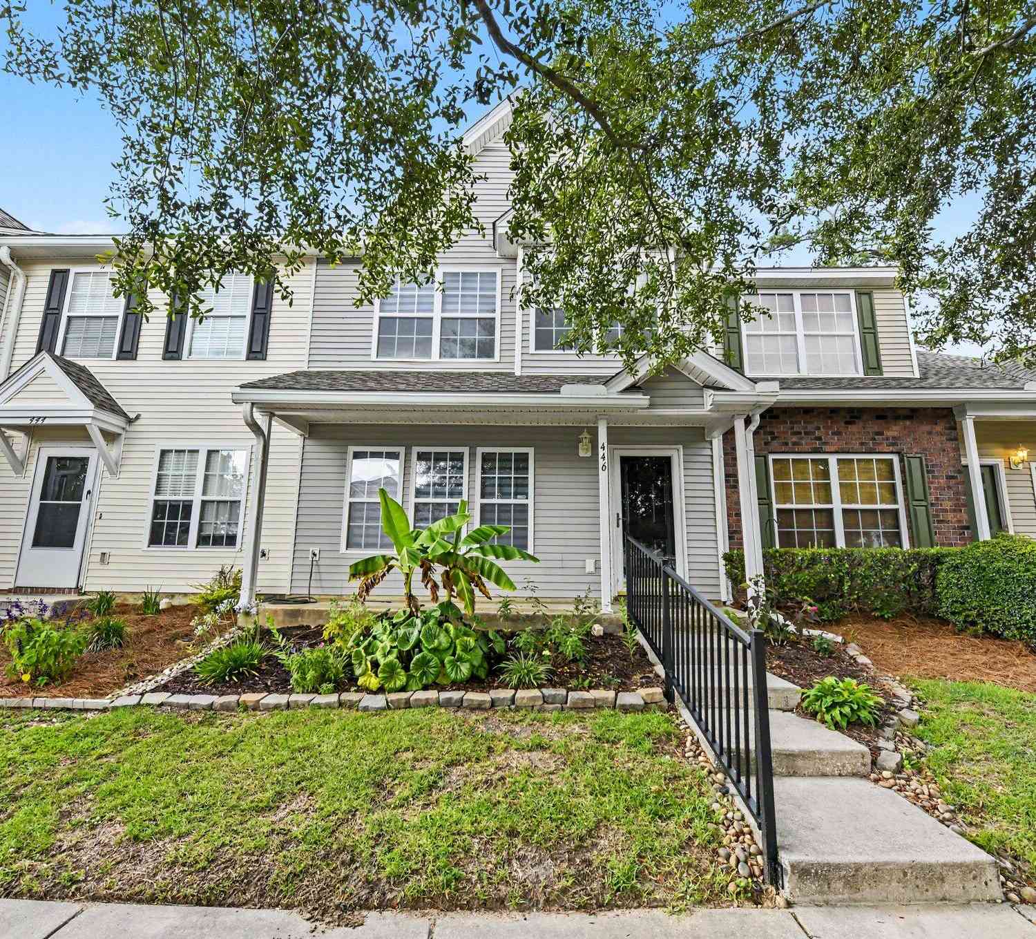 Townhouse For Sale - 446 Doane Way<br/> Charleston, SC 29492