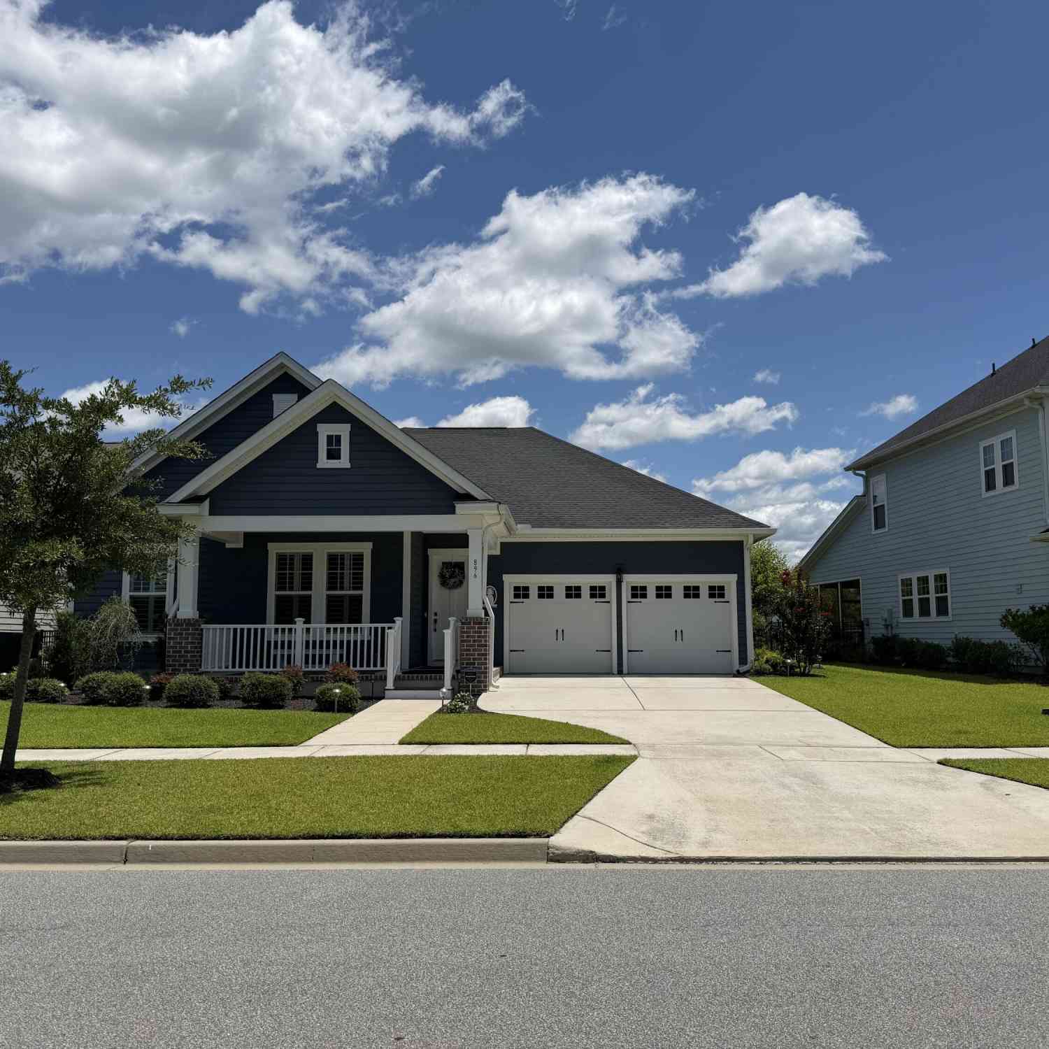 Homes For Sale - 896 Carnes Crossing<br/> Summerville, SC 29486