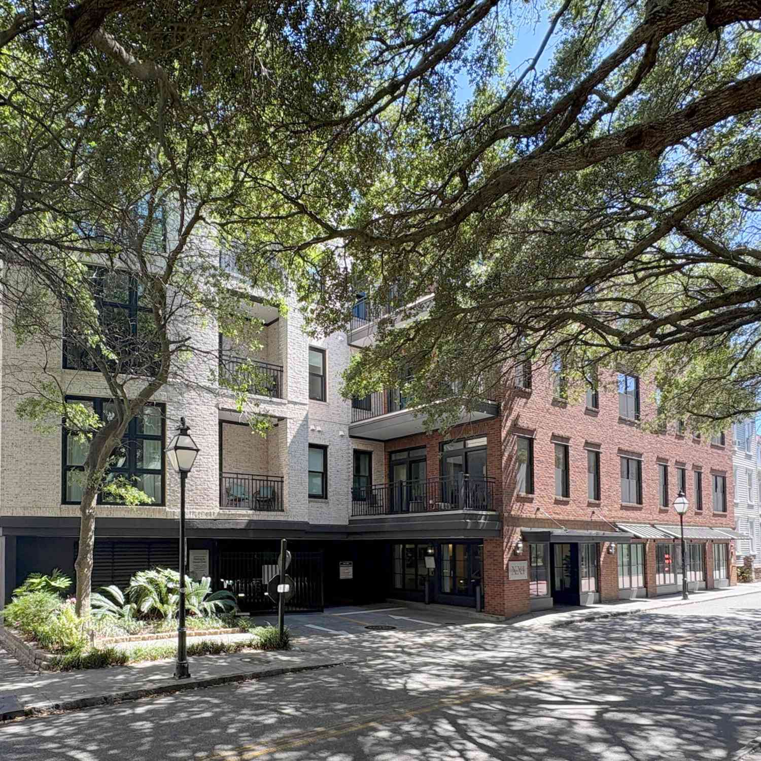 Condo For Sale - 21 George Street #105<br/> Charleston, SC 29401