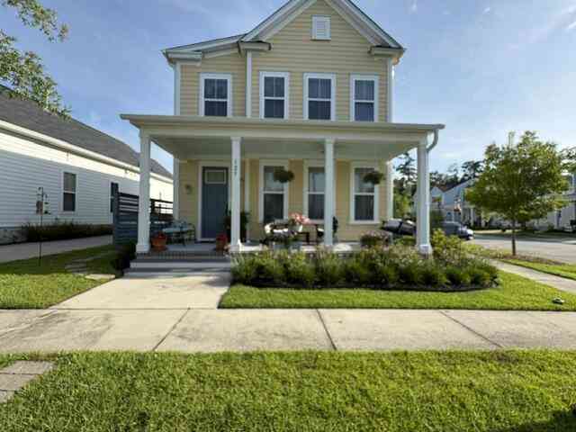 Homes For Sale - 125 Sugarberry Way<br/> Summerville, SC 29485