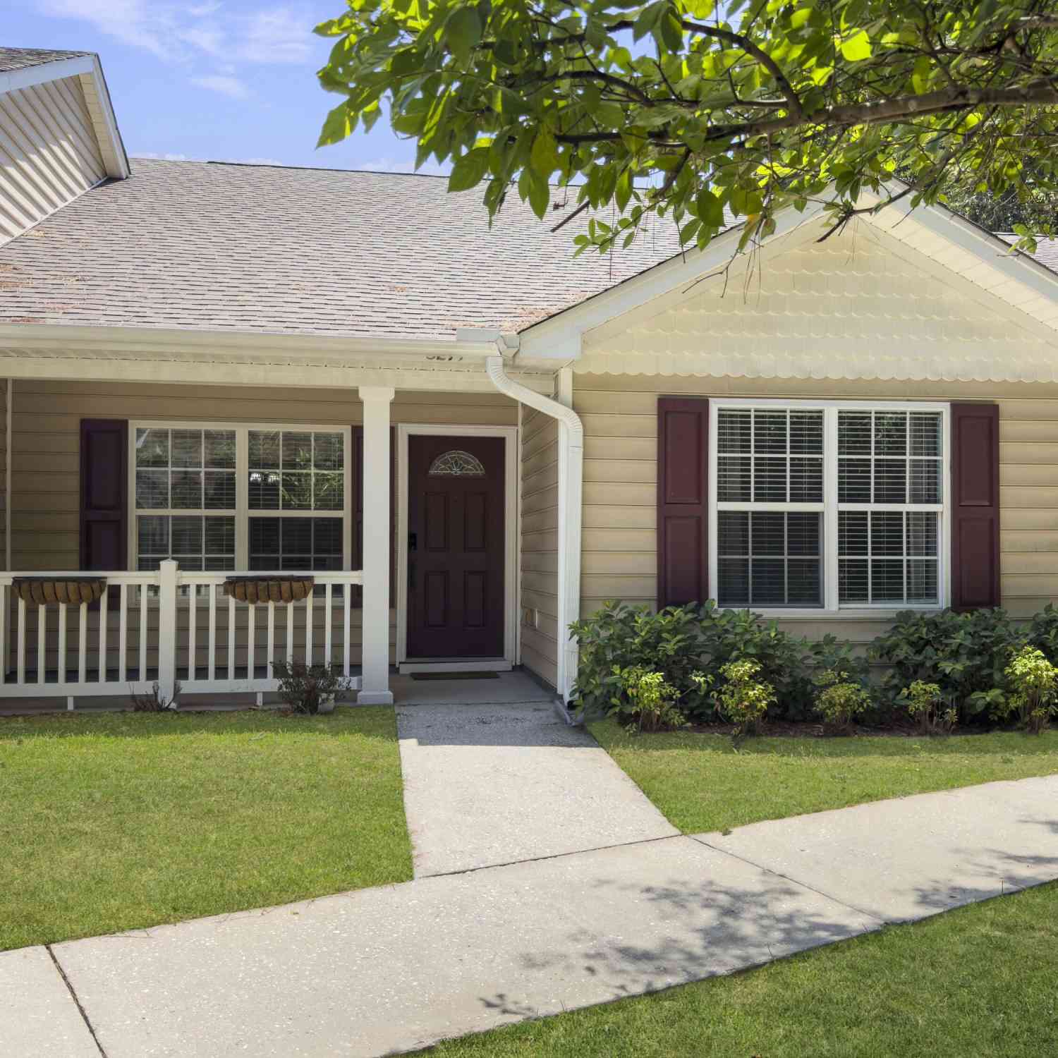 Townhouse For Sale - 3271 Walter Drive<br/> Johns Island, SC 29455