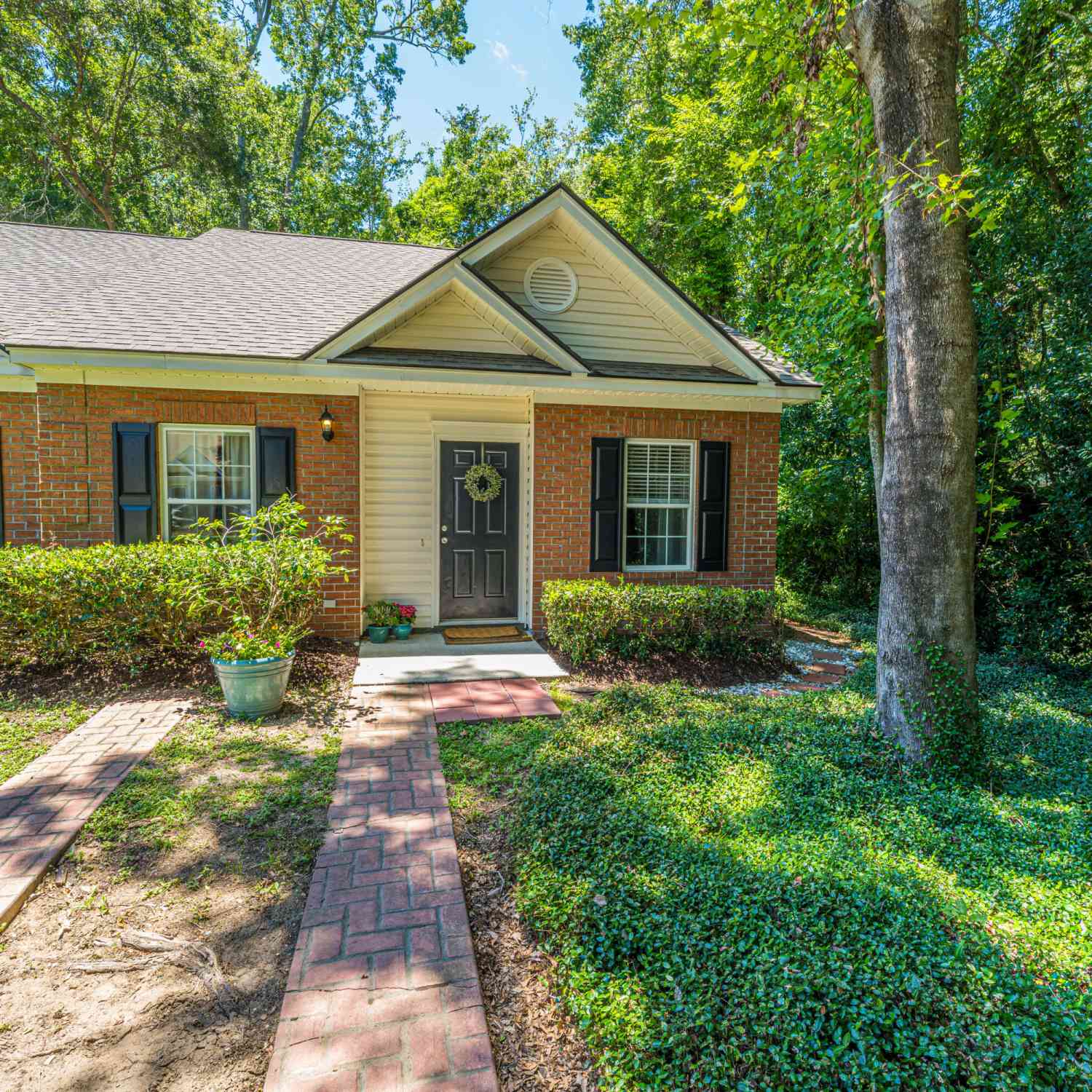 Townhouse For Sale - 1416 Dataw Court<br/> Mount Pleasant, SC 29464