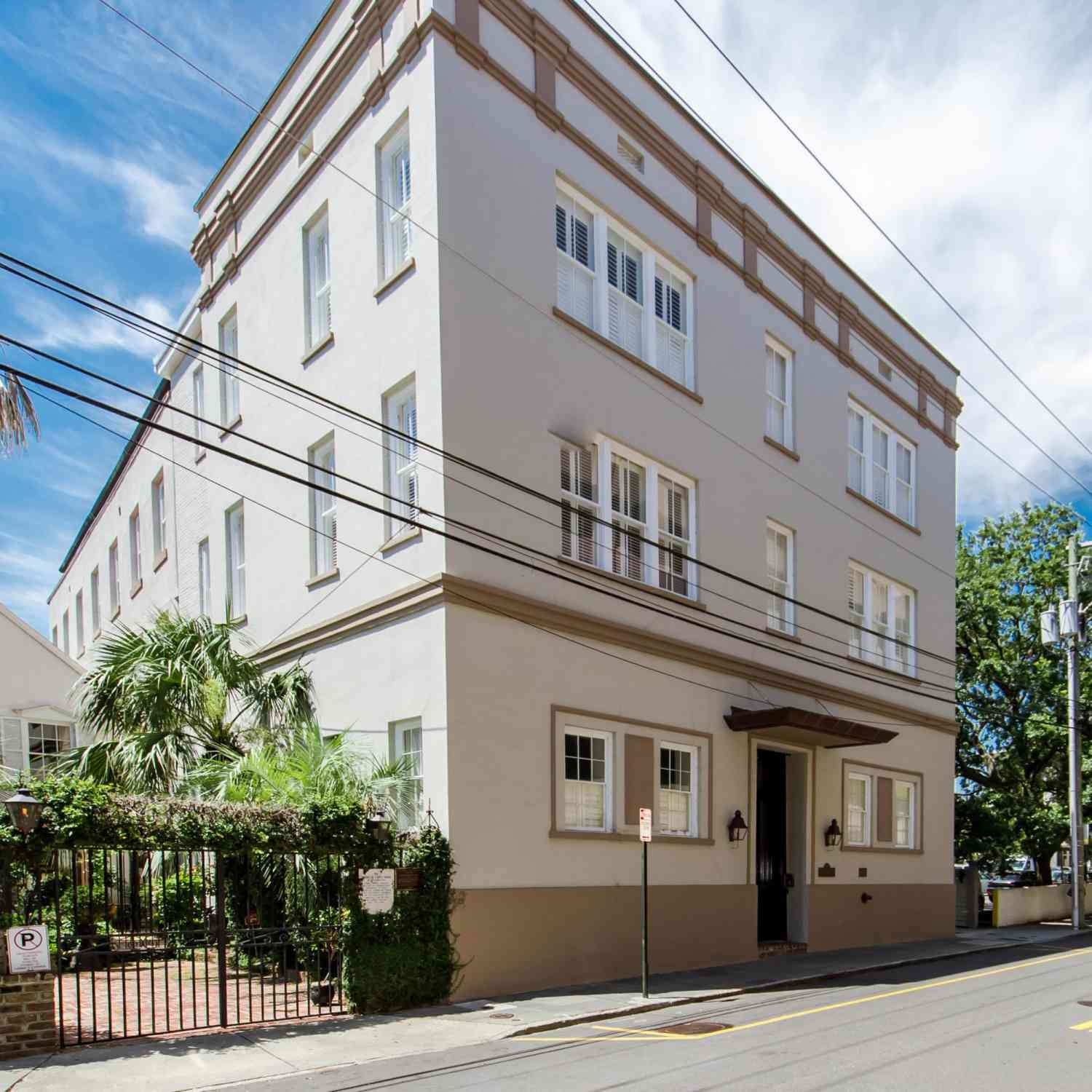 Homes For Rent - 85 Cumberland Street #25<br/> Charleston County, Charleston, SC 29401
