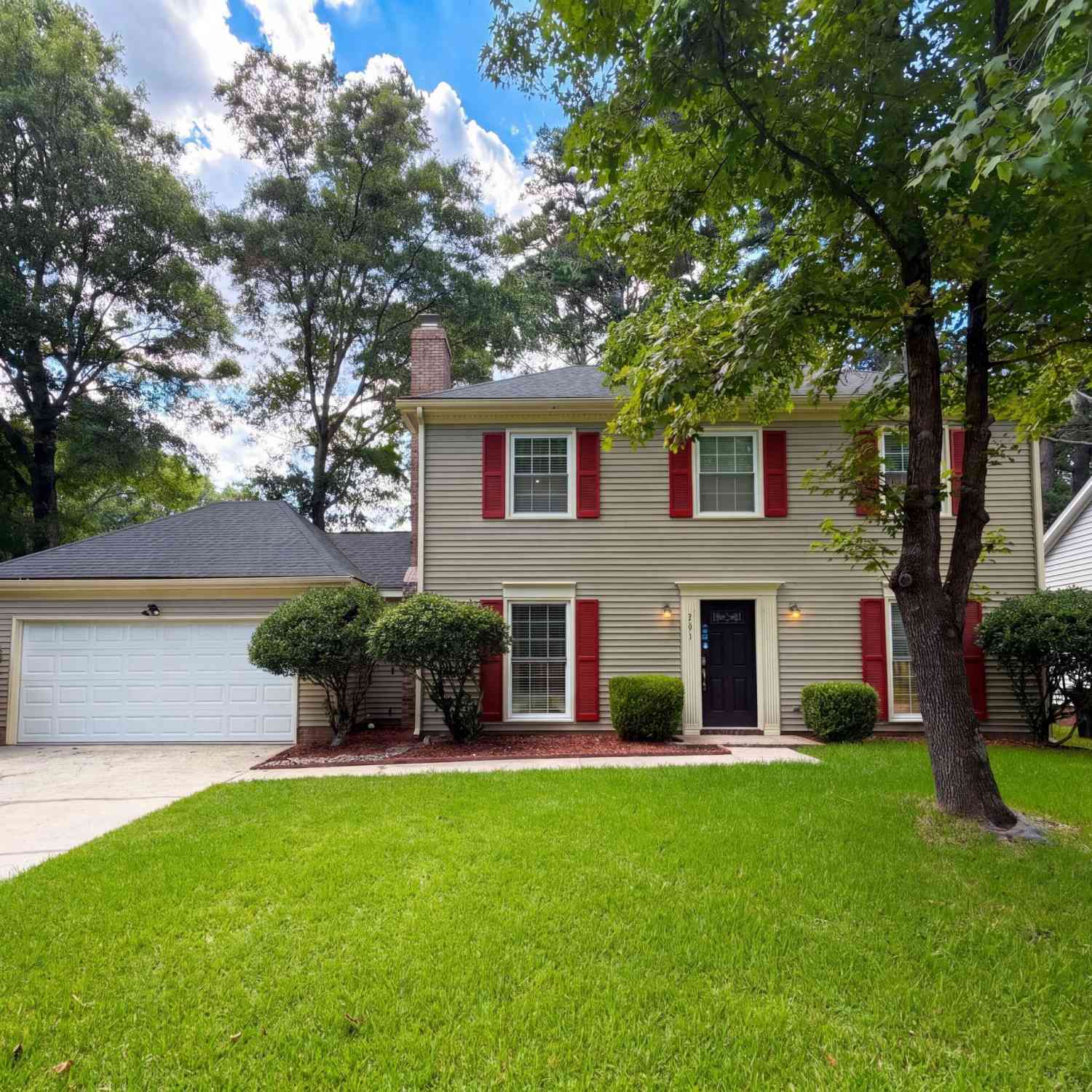 Homes For Sale - 201 Hamlet Road<br/> Summerville, SC 29485