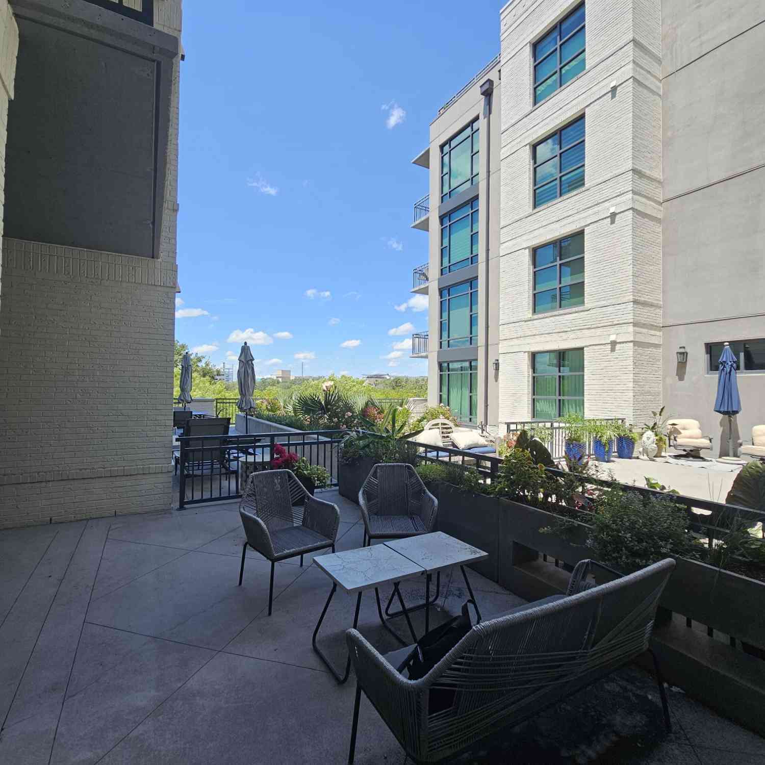 Homes For Rent - 5 Gadsdenboro Street #APT 216<br/> Charleston County, Charleston, SC 29401