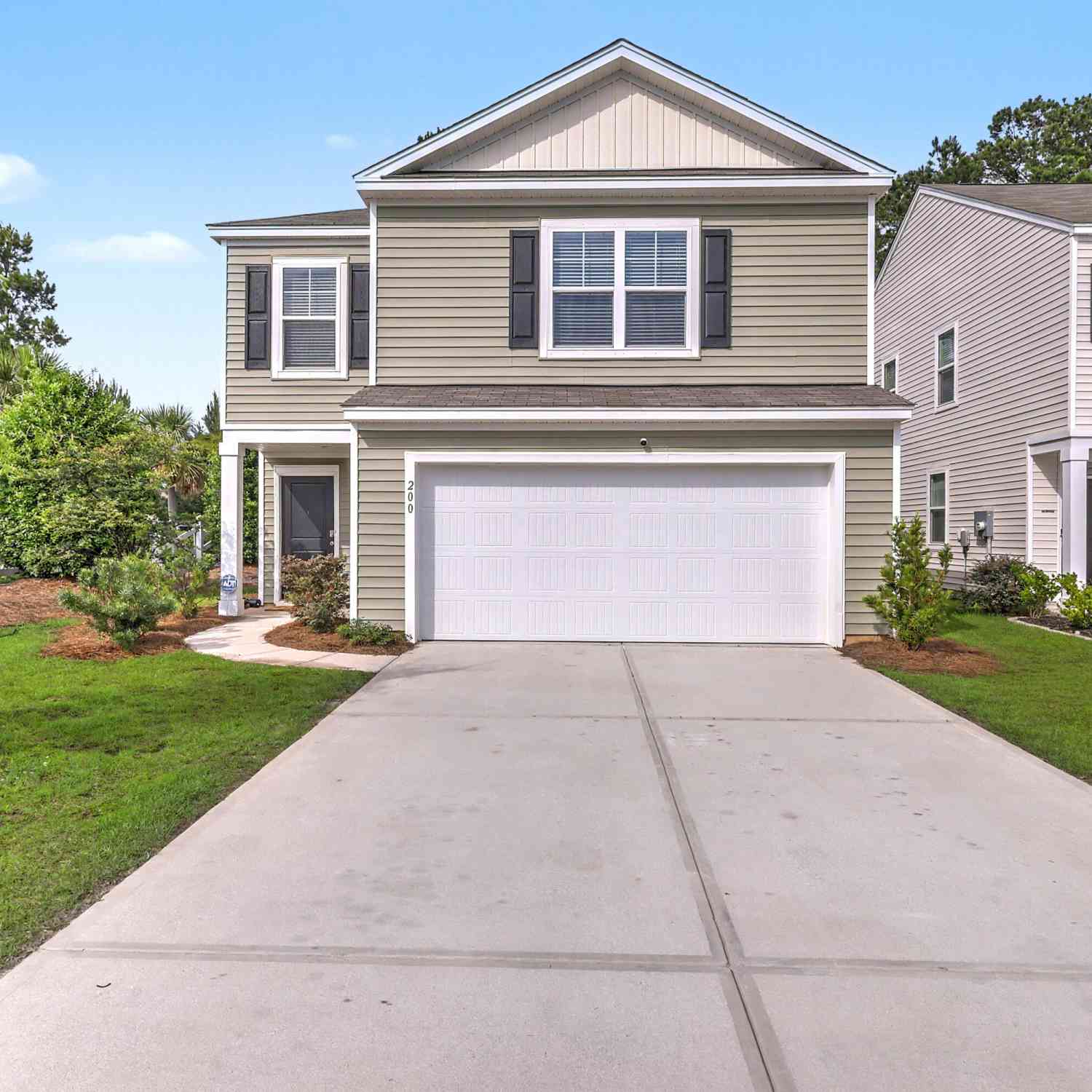 Homes For Sale - 200 Sweet Cherry Lane<br/> Summerville, SC 29486