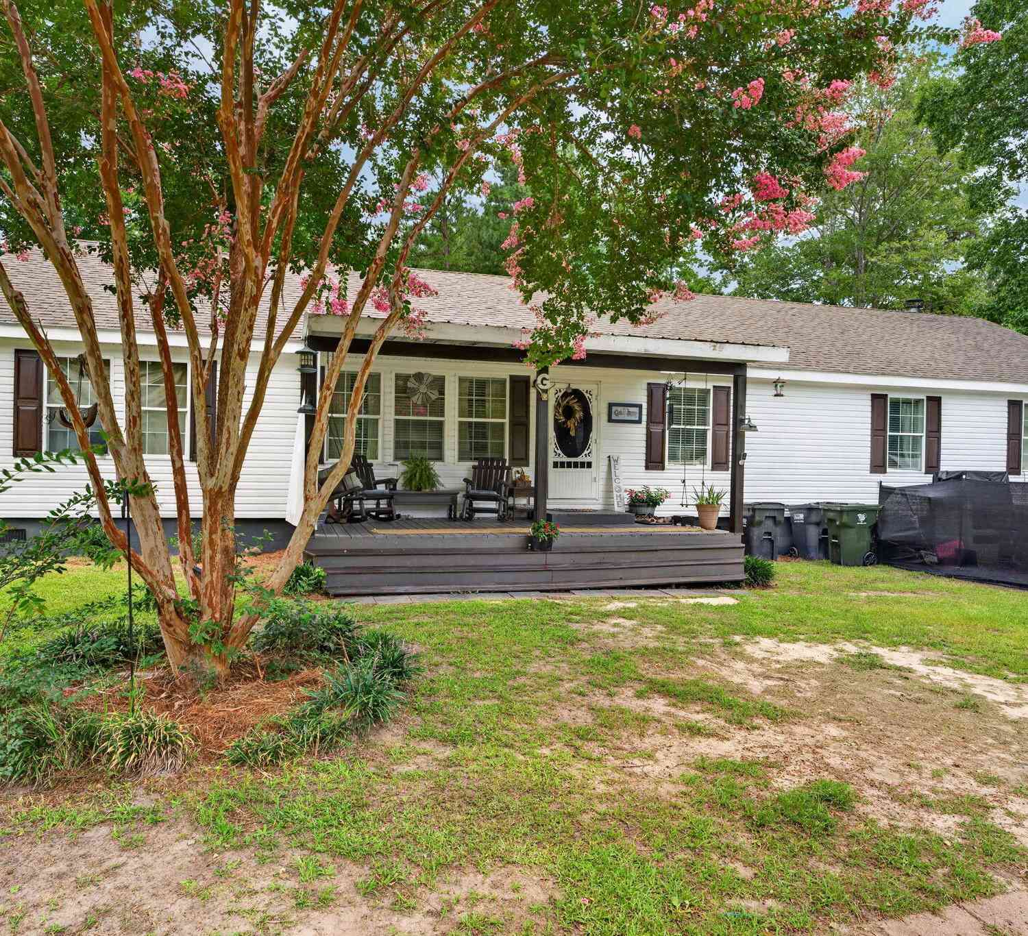 Homes For Sale - 146 Glen Street<br/> Dorchester County, Summerville, SC 29483
