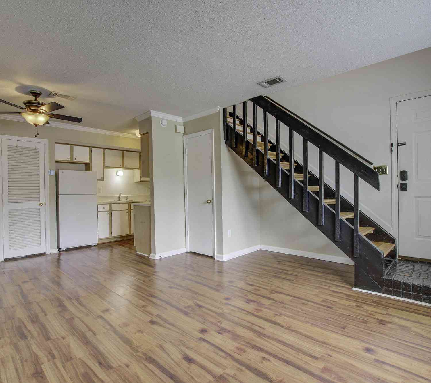Homes For Rent - 2494 Etiwan Avenue #F7<br/> Charleston, SC 29414