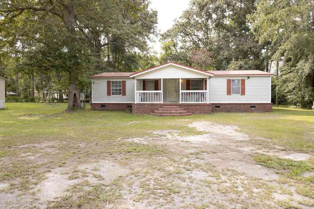 Homes For Sale - 206 Belfast Lane<br/> Colleton County, Walterboro, SC 29488